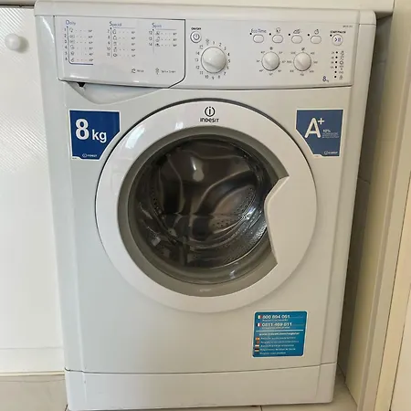 3v Ugo Whit Pool Bardolino