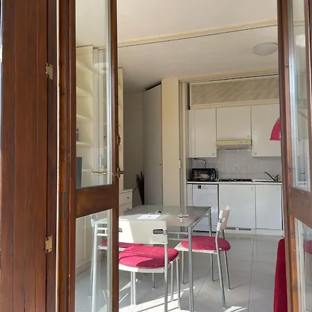 3v Ugo Whit Pool Apartment Bardolino